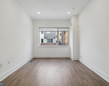 1328 N Franklin Street - Photo Thumbnail 14