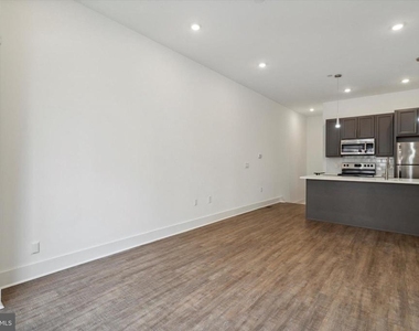 1328 N Franklin Street - Photo Thumbnail 1