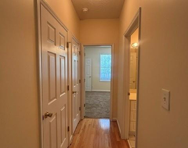 3139 Wisteria Lane - Photo Thumbnail 3