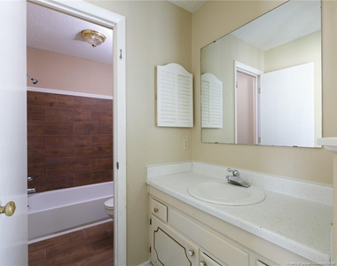 3249 Glenmore Drive - Photo Thumbnail 10
