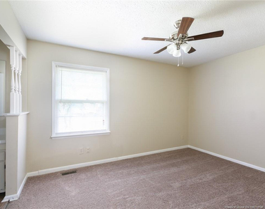 3249 Glenmore Drive - Photo Thumbnail 9
