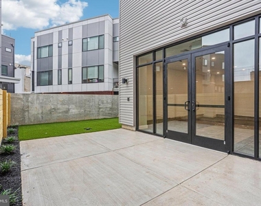 1731 Tilghman Street - Photo Thumbnail 17