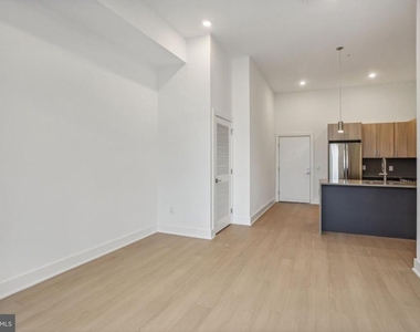 1731 Tilghman Street - Photo Thumbnail 3