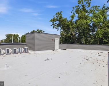 613 N Brooklyn Street - Photo Thumbnail 12