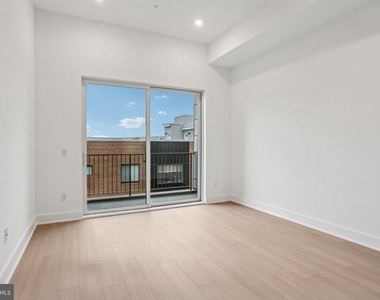 1731 Tilghman Street - Photo Thumbnail 10