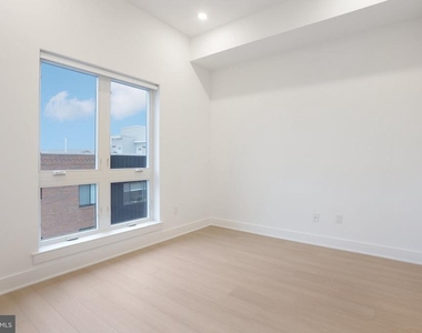 1731 Tilghman Street - Photo Thumbnail 12
