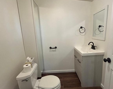 748 S Harshaw Street - Photo Thumbnail 11