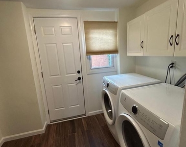 748 S Harshaw Street - Photo Thumbnail 12