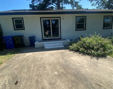 671 Wiltshire Road - Photo Thumbnail 10
