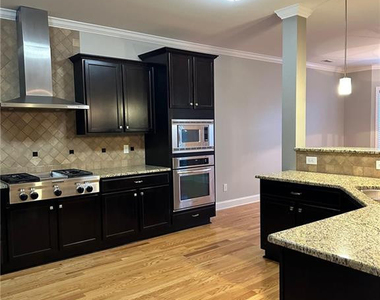 2116 Rock Avenue - Photo Thumbnail 6