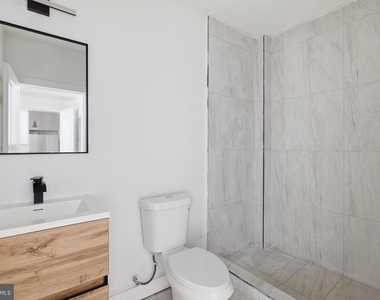 613 N Brooklyn Street - Photo Thumbnail 5