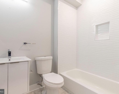 1906 E York Street - Photo Thumbnail 1