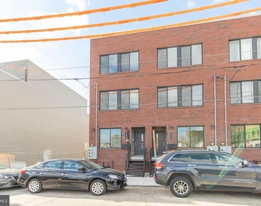 1906 E York Street - Photo Thumbnail 23