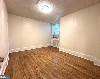 2809 W Queen Lane - Photo Thumbnail 13