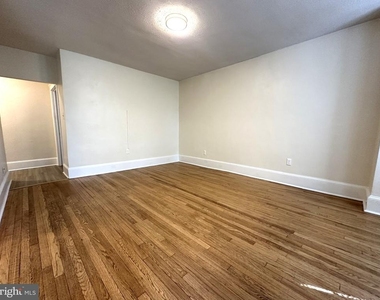 2809 W Queen Lane - Photo Thumbnail 6