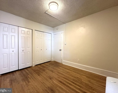 2809 W Queen Lane - Photo Thumbnail 13
