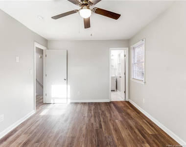 1089 Essex Place - Photo Thumbnail 23