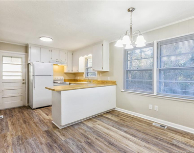 1089 Essex Place - Photo Thumbnail 11