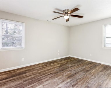 1089 Essex Place - Photo Thumbnail 22