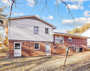 1089 Essex Place - Photo Thumbnail 26