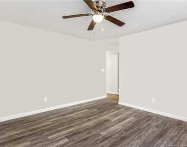 1089 Essex Place - Photo Thumbnail 9