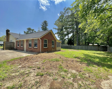 717 Rockwood Drive - Photo Thumbnail 23
