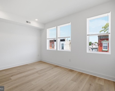 2237 N 16th Street - Photo Thumbnail 9