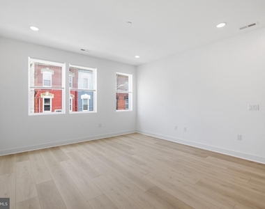 2237 N 16th Street - Photo Thumbnail 8