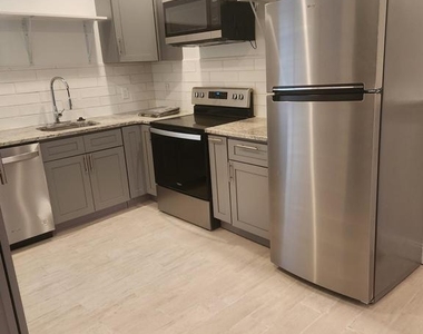2524 N Marston Street - Photo Thumbnail 4