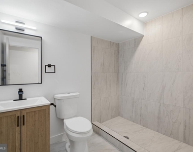2237 N 16th Street - Photo Thumbnail 11