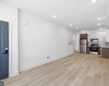 2237 N 16th Street - Photo Thumbnail 2