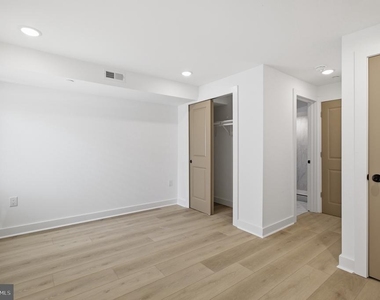 2237 N 16th Street - Photo Thumbnail 13