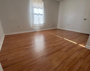 1610 W Diamond Street - Photo Thumbnail 21