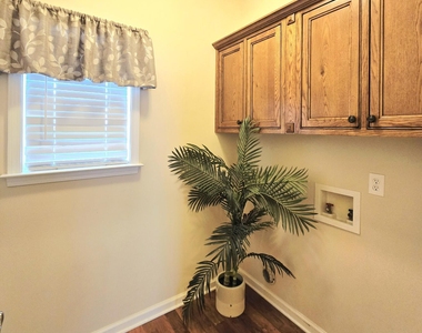 5525 Keowee Way - Photo Thumbnail 12