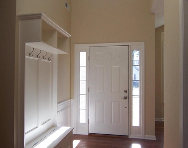5525 Keowee Way - Photo Thumbnail 8