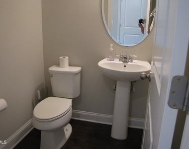 349 Papyrus Place - Photo Thumbnail 10