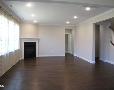 349 Papyrus Place - Photo Thumbnail 6