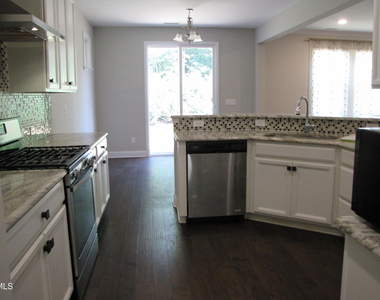 349 Papyrus Place - Photo Thumbnail 9