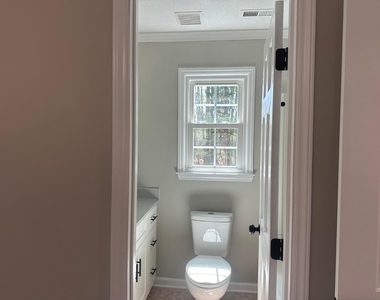 7029 Eastridge Drive - Photo Thumbnail 16