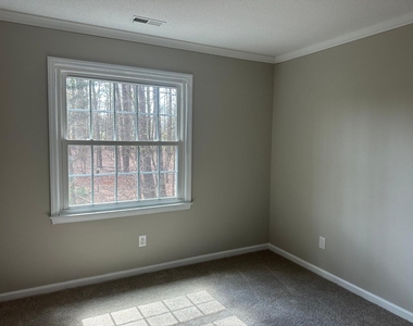 7029 Eastridge Drive - Photo Thumbnail 18