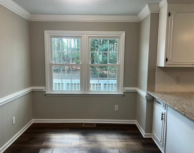 7029 Eastridge Drive - Photo Thumbnail 11