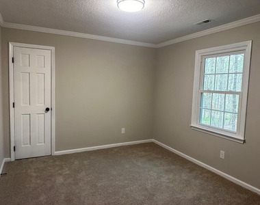7029 Eastridge Drive - Photo Thumbnail 14