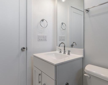 710 N 16th Street - Photo Thumbnail 24