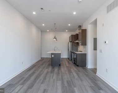 710 N 16th Street - Photo Thumbnail 10