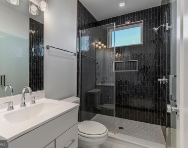 710 N 16th Street - Photo Thumbnail 19