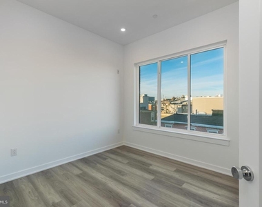 710 N 16th Street - Photo Thumbnail 14