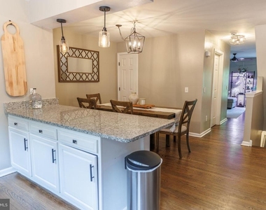 276 Parker Avenue - Photo Thumbnail 7