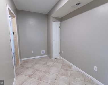 276 Parker Avenue - Photo Thumbnail 3