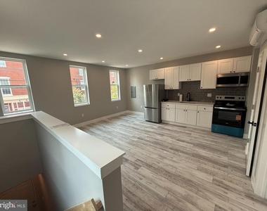 2623 Poplar Street - Photo Thumbnail 3