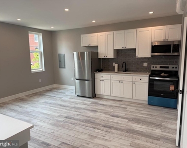 2623 Poplar Street - Photo Thumbnail 2